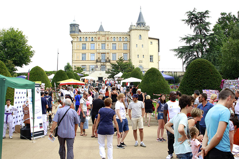 chapeau_Carrefour-des-association.jpg